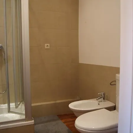 Castle Square Z Widokiem Na Plac Zamkowy I Zamek Krolewski Apartment *