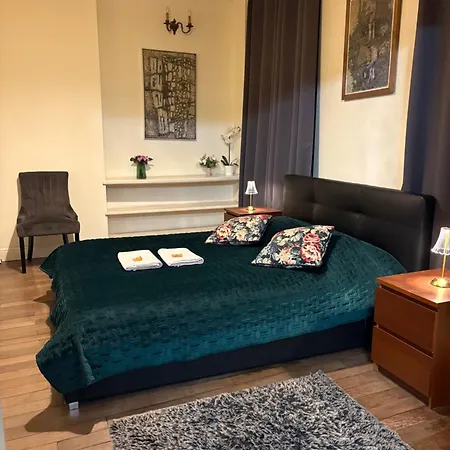 Castle Square Z Widokiem Na Plac Zamkowy I Zamek Krolewski Appartement Varsovie