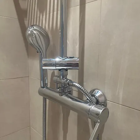 Castle Square Z Widokiem Na Plac Zamkowy I Zamek Królewski * Warszawa