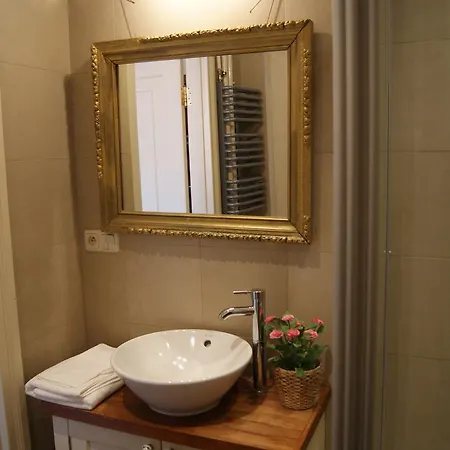 Apartment Castle Square Z Widokiem Na Plac Zamkowy I Zamek Krolewski Warsaw