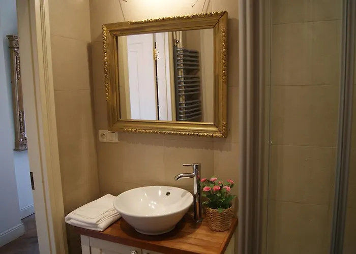 Apartment Castle Square Z Widokiem Na Plac Zamkowy I Zamek Krolewski Warsaw