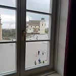 Castle Square Z Widokiem Na Plac Zamkowy I Zamek Krolewski Appartement